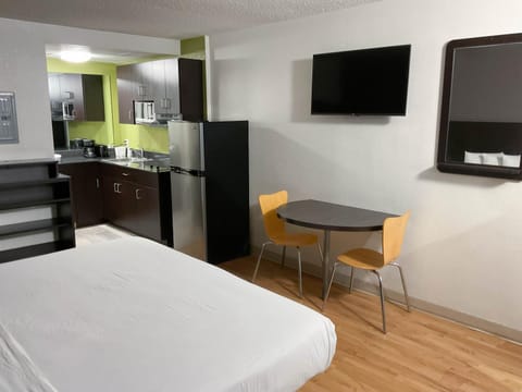 Studio 6 Extended Stay - Columbus, GA -Downtown Motel in Phenix City