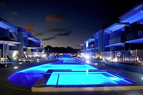 Pool view, Swimming pool