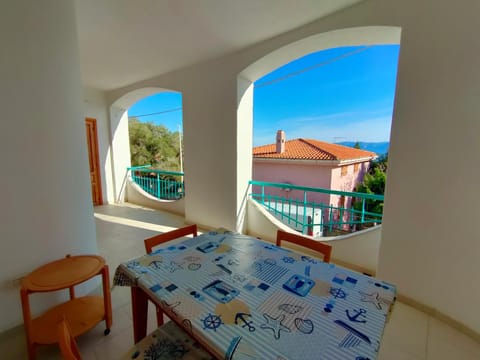 Patio, Dining area, Sea view