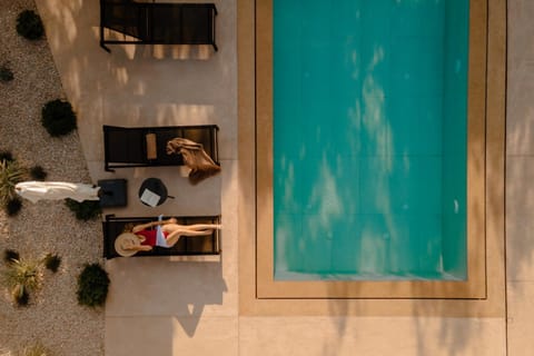 Swimming pool, Swimming pool