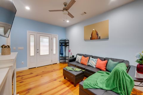 Pavilion and Outdoor Fireplace! Lake Joy Retreat House in Perry