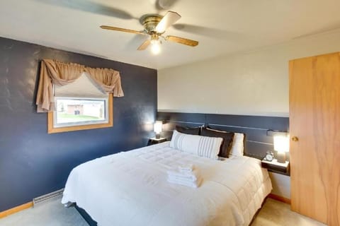 Lake Michigan Fishing -Catch and Relax House in Algoma