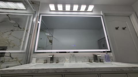 Furnished 2BR Suite in Suwanee with Flexible Lease Bed and Breakfast in Suwanee