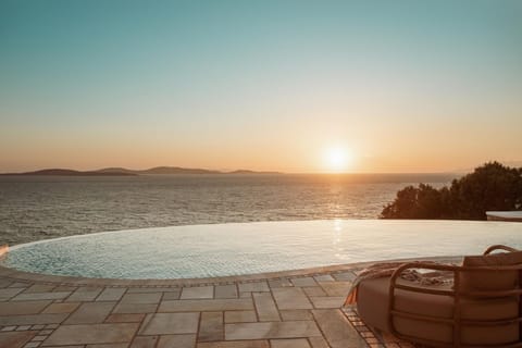 Patio, Pool view, Sea view, Swimming pool, sunbed