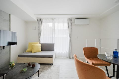Living room, air conditioner