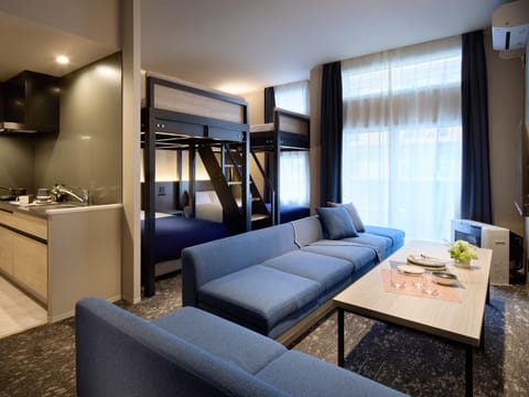 Bed, Kitchen or kitchenette, Living room, Photo of the whole room, Seating area, Dining area, Bedroom