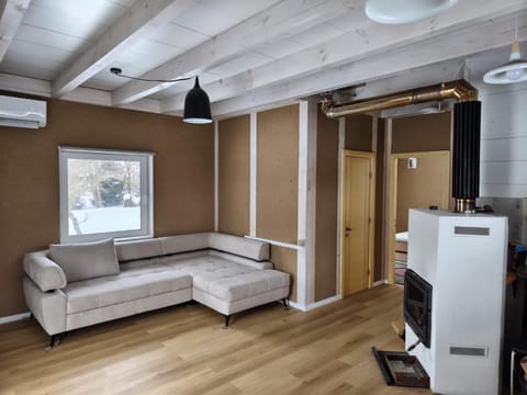 Kitchen or kitchenette, Living room, Seating area, air conditioner