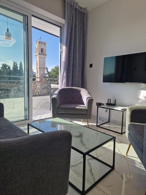 Living room, Landmark view