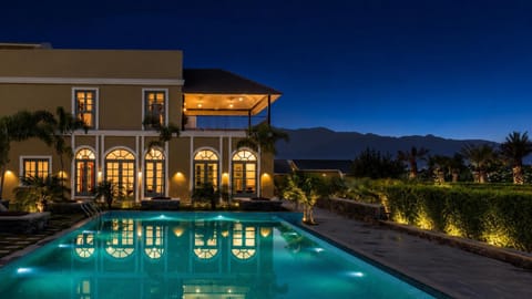 Property building, Restaurant/places to eat, Swimming pool, Breakfast