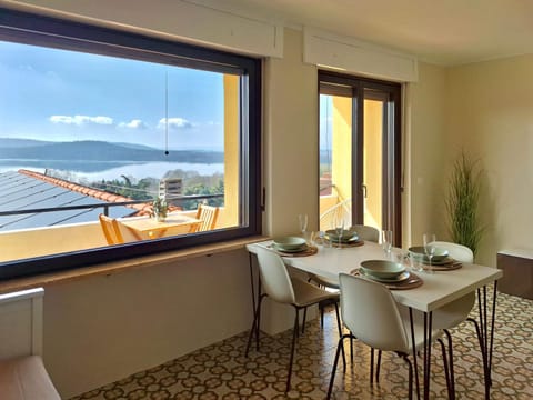 View (from property/room), Living room, Dining area