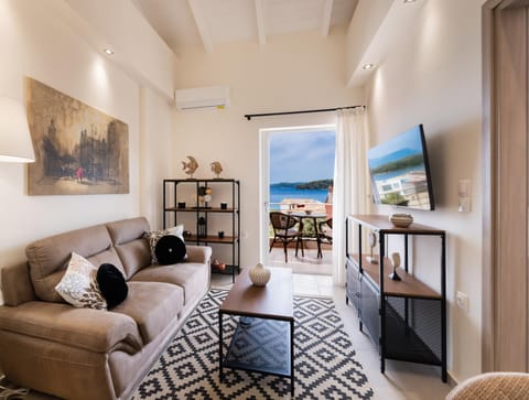 Living room, Evening entertainment, Sea view
