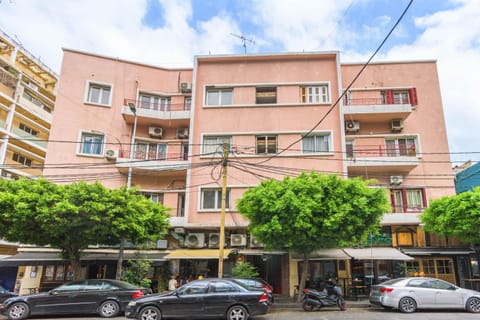 Property building, Neighbourhood, Location