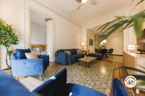 Living room, Seating area