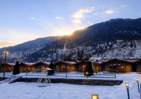 Property building, Facade/entrance, Winter, Sunset