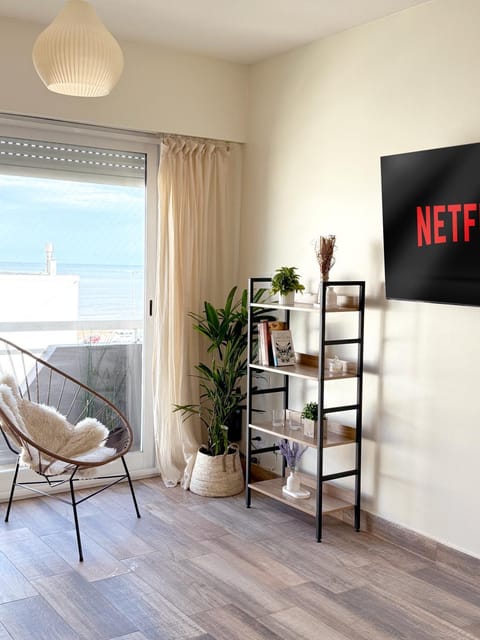 TV and multimedia, Living room, Sea view