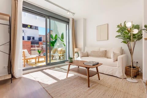 Day, Balcony/Terrace, Living room, Other, Seating area