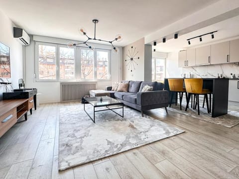 Living room, Seating area, Dining area
