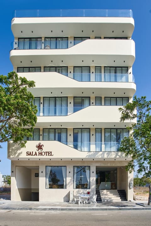 Property building, Day