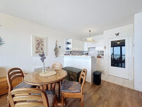 Le Bellevue - Balconies and Panoramic View Apartment in Bray-Dunes