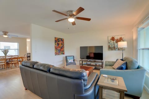 Fun in the Sun Largo Home Less Than 1 Mi to Beach Access! House in Indian Rocks Beach