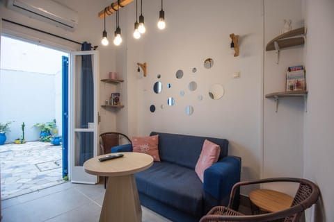 Patio, Balcony/Terrace, Living room