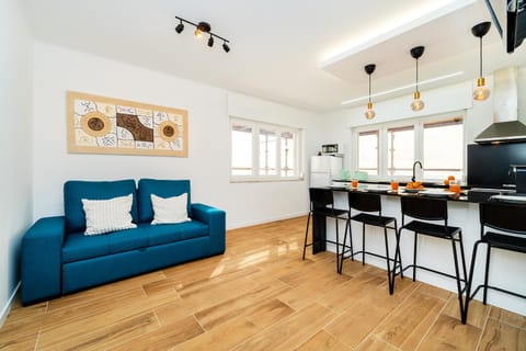 TV and multimedia, Kitchen or kitchenette, Living room, Dining area