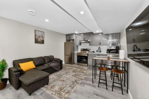 Kitchen or kitchenette, Living room, Seating area