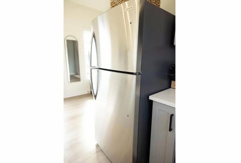 The Music Box - 13 acre Farm Tiny House Farm Stay in Tennessee