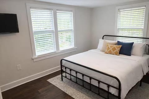 The Downtown Cedar House in Ocean Springs