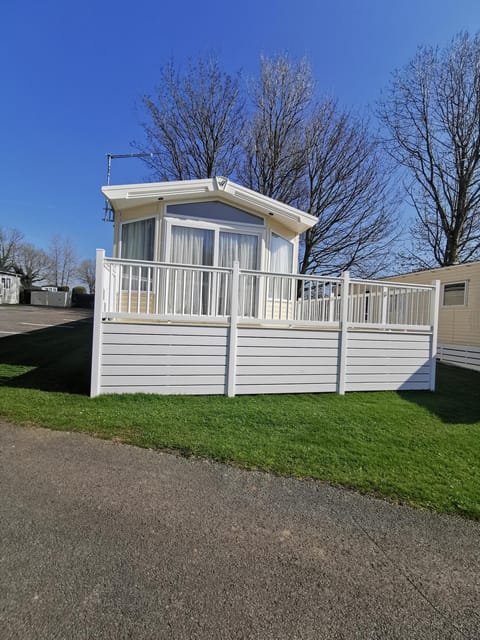 Balcony/Terrace, Parking