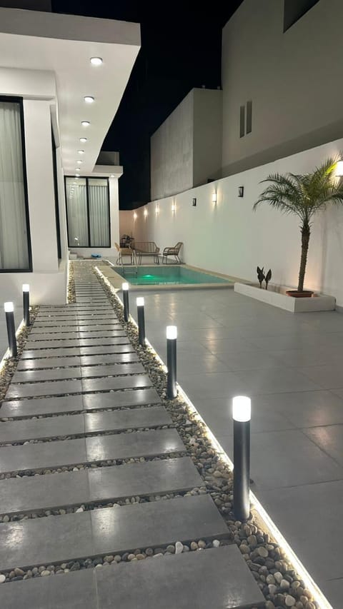 Balcony/Terrace, Swimming pool