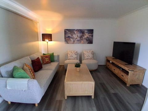 TV and multimedia, Seating area