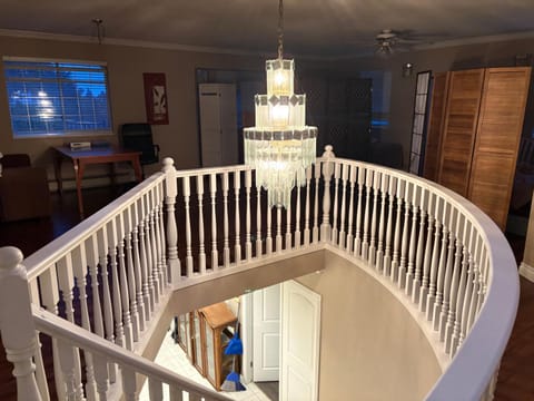 Surrey Guesthouse near King George Blvd - Free Parking & Wi-Fi Vacation rental in Surrey