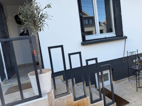 Patio, Balcony/Terrace