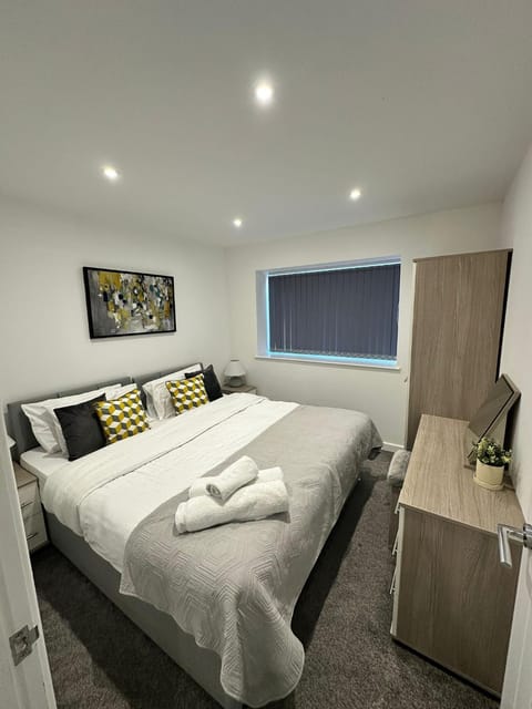 Bed, Photo of the whole room, Bedroom, heating, internet, towels