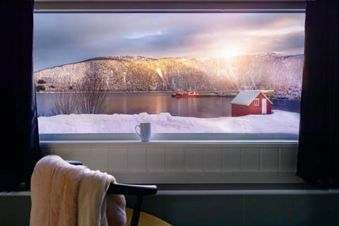 Natural landscape, Winter, Mountain view