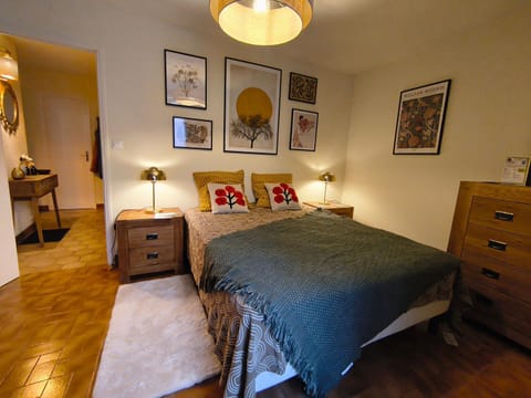 Living room, Bedroom