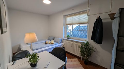 Bed, Photo of the whole room, Bedroom, towels, laundry