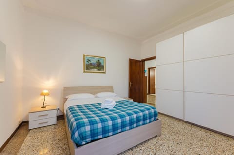 Bed, Photo of the whole room, Bedroom, towels, wardrobe