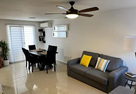 Living room, Dining area
