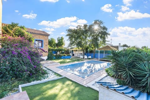 Garden, Swimming pool
