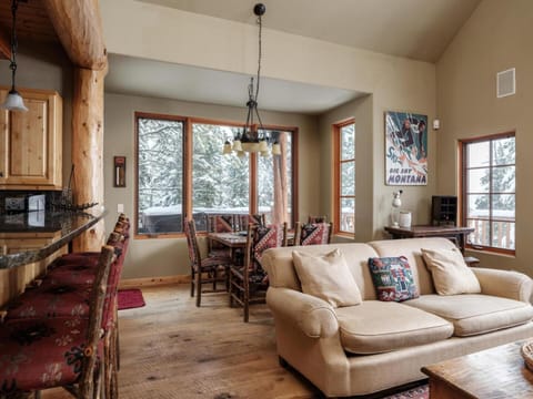 7 Mountain Home home House in Big Sky