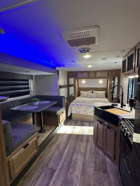 RV Oasis in Downtown Deland Apartment in DeLand