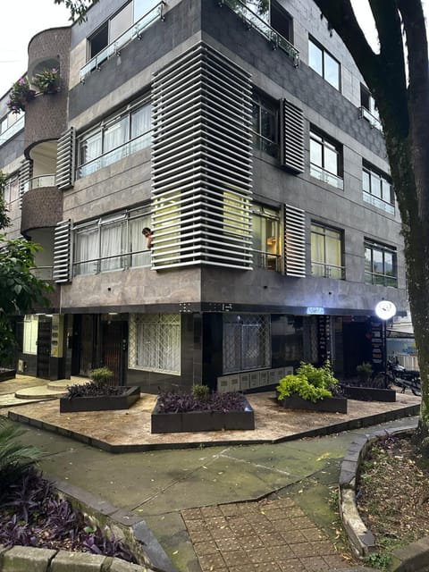 Property building, Day, Neighbourhood