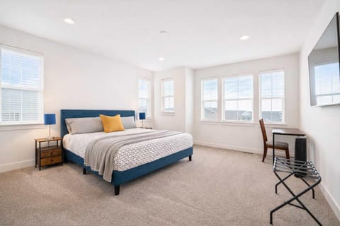 Peaceful Belgrade retreat near BZN and Yellowstone Apartment in Belgrade