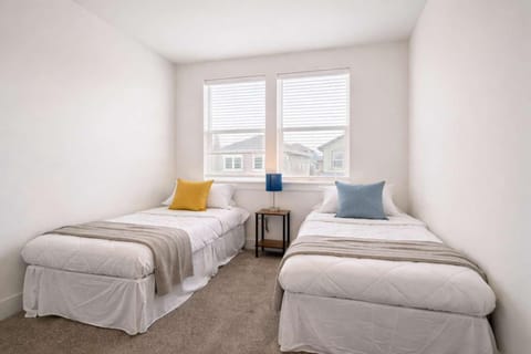 Peaceful Belgrade retreat near BZN and Yellowstone Apartment in Belgrade