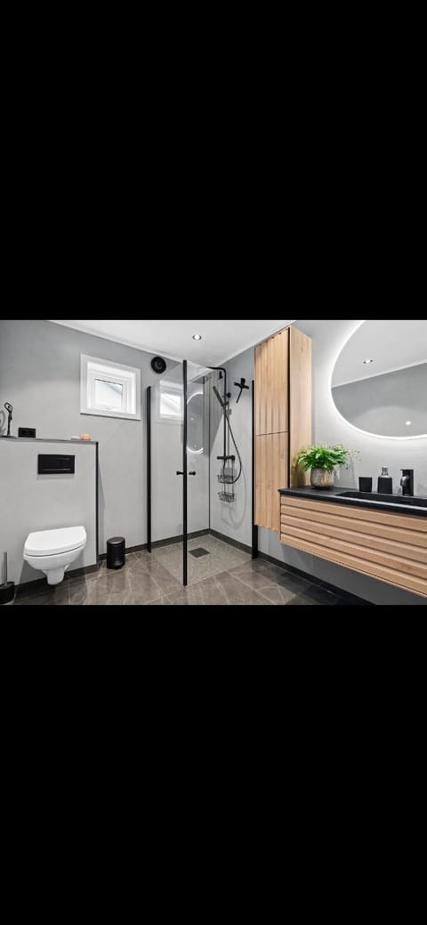 Sentral og moderne base i Lofoten Apartment in Lofoten