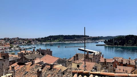 View (from property/room), City view, Sea view