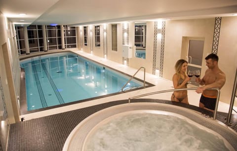 People, Winter, Seating area, Guests, Swimming pool, Swimming pool, Sports