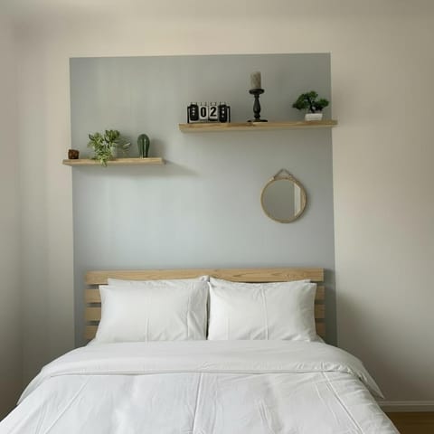 Bed, Photo of the whole room, Bedroom